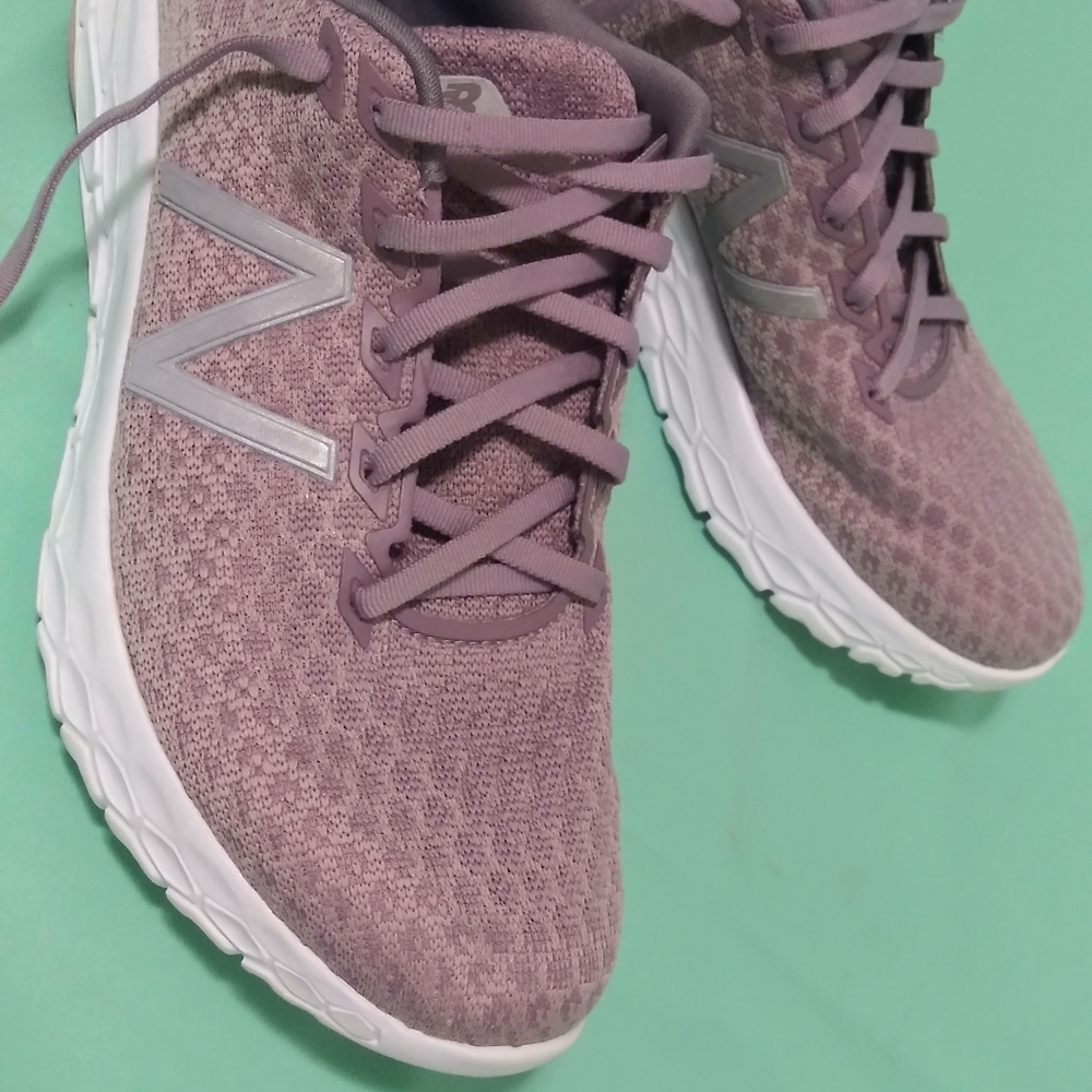 New balance preowend size 8
